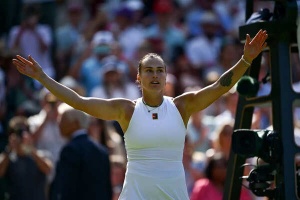 Alcaraz, Sabalenka, Fritz & Anisimova Advance to Wimbledon Semifinals: Dominance, Grit, and Breakthroughs Define Quarterfinal Day