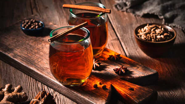 Aromatic cinnamon tea with a sweet and spicy flavor