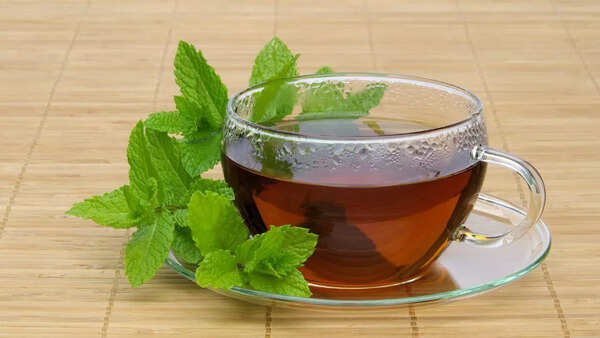 Refreshing peppermint tea for headache relief