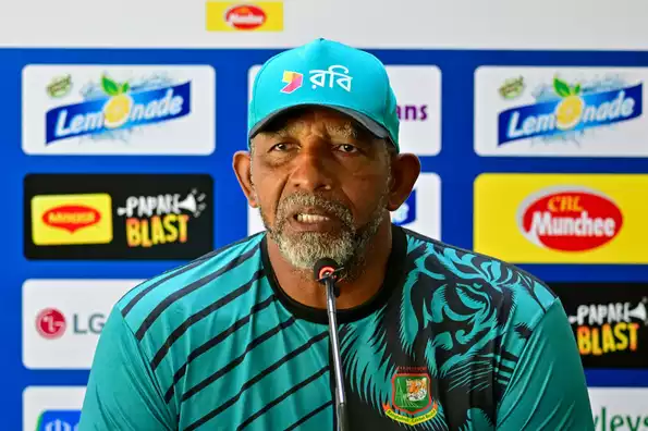 Bangladesh coach Simmons travels to London for medical checkup